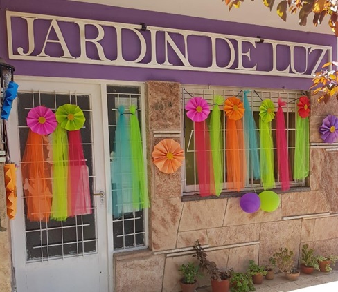 Venta solidaria de empanadas para ayudar a un jardín de infantes